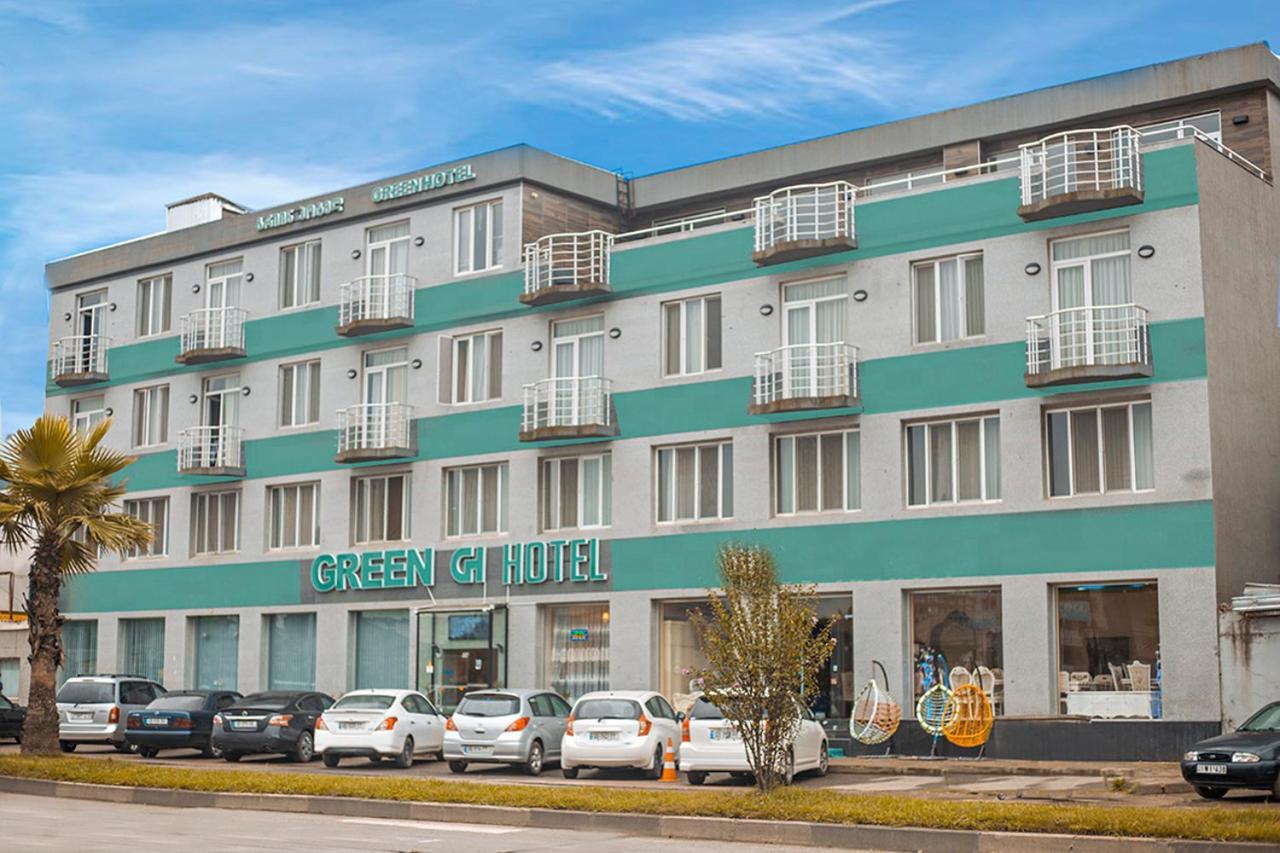 Green Hotel Batoemi Buitenkant foto